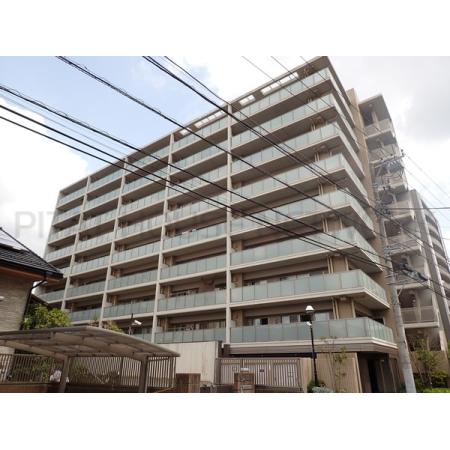 本物件は閑静な住宅街に位置しています。落