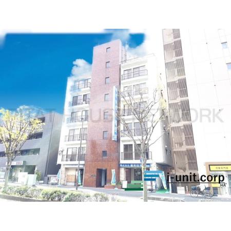 総武線「市川」駅徒歩4分・京成本線「市川
