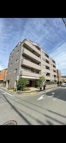 都営新宿線「瑞江」駅徒歩８分の好立地。