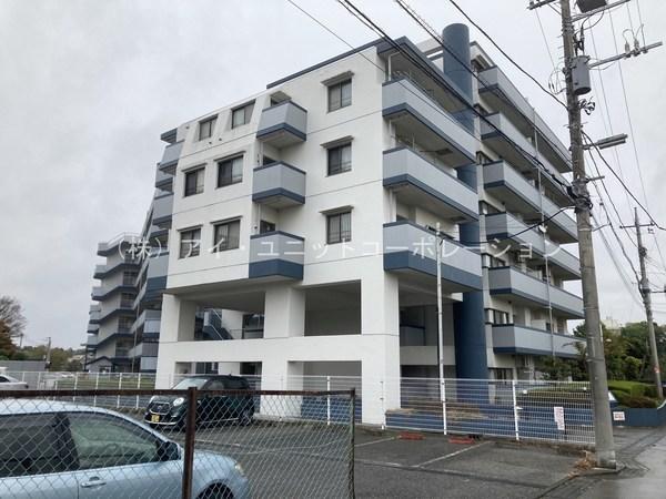 本物件は駅徒歩8分の好立地です。