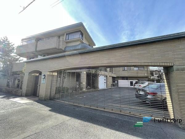 本物件は総武線『本八幡』駅より徒歩15分で