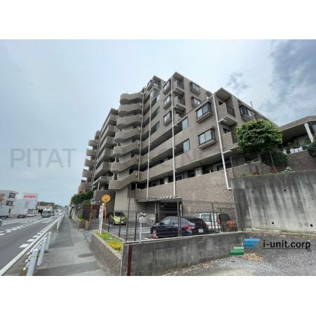 本物件は「柏」駅徒歩13分の好立地の物件で