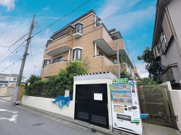 本物件は総武線「新小岩」駅まで徒歩20分の