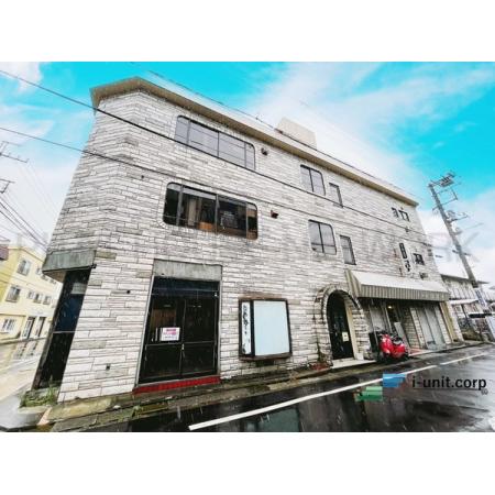 本物件は総武線「市川」駅までバスで13分の