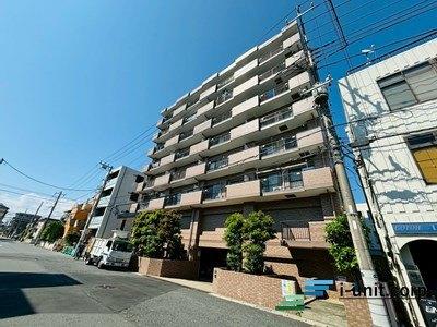 本物件は閑静な住宅街に位置しています。落