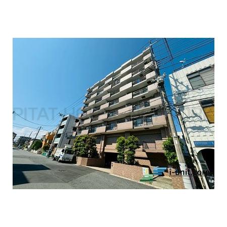 本物件は閑静な住宅街に位置しています。落