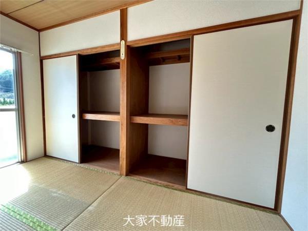 村瀬コーポ　後棟（201） 収納