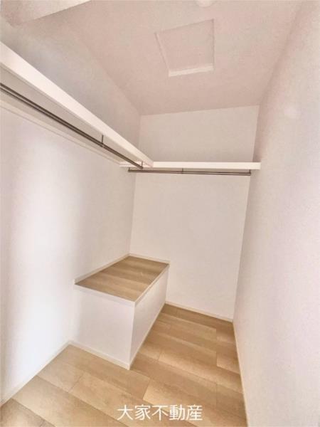 フラワーハイツ壱番館（302） 収納