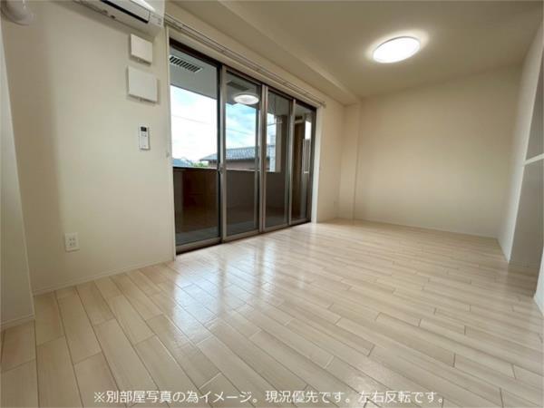 KO OLINA（105） リビング