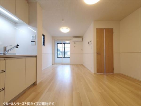 パラディ　久山四番館（102） リビング