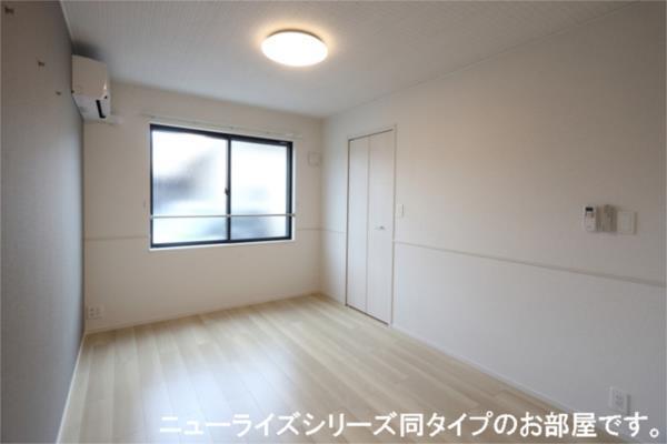 パラディ　久山弐番館（102） リビング
