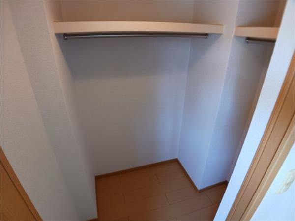 アドニスI（102） 収納