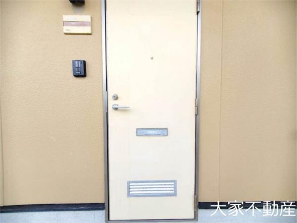 アジュールIII（202） 玄関