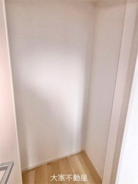フラワーハイツ壱番館（302） 収納