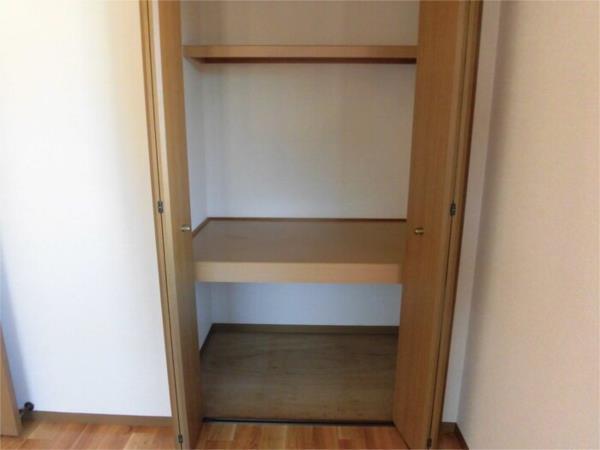 セジュールマイン　B棟（105） 収納