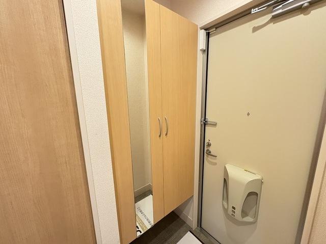 シャルール（101） 玄関