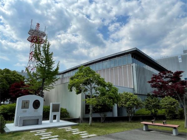 諫早市立諌早図書館：506m