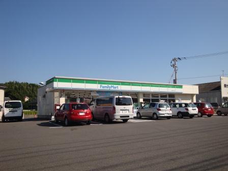 ﾌｧﾐﾘｰﾏｰﾄ 諫早久山店：369m