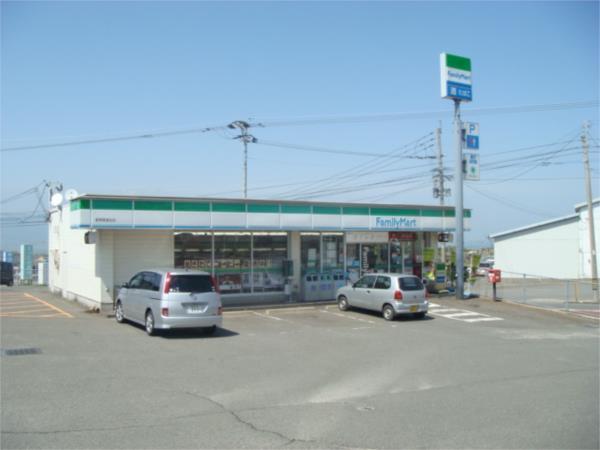 ﾌｧﾐﾘｰﾏｰﾄ 愛野展望台店：170m