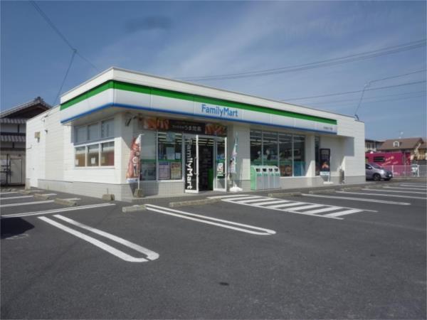 ﾌｧﾐﾘｰﾏｰﾄ 大村松並二丁目店：360m