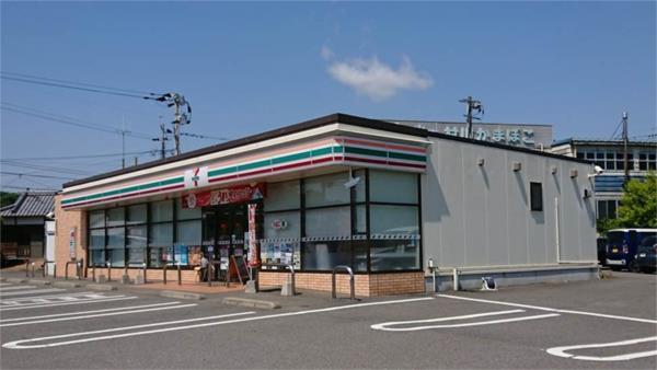 ｾﾌﾞﾝｲﾚﾌﾞﾝ 諫早有喜町店：911m