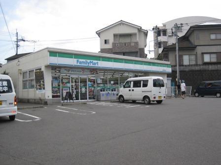 ファミリーマート諫早天満町店：340m