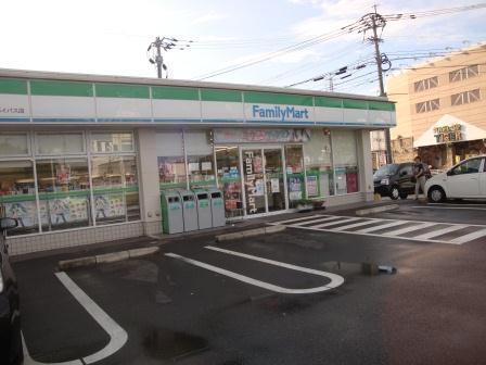 ﾌｧﾐﾘｰﾏｰﾄ 諫早栗面ﾊﾞｲﾊﾟｽ店：268m