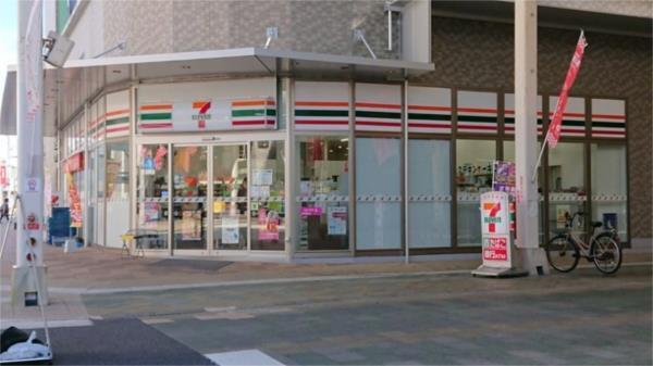 ｾﾌﾞﾝｲﾚﾌﾞﾝ 諫早栄町ｱｰｹｰﾄﾞ店：443m