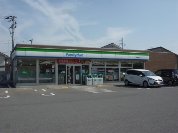 ﾌｧﾐﾘｰﾏｰﾄ 諫早真津山店：982m