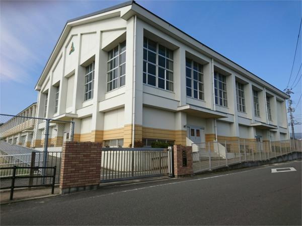 諫早市立高来西小学校：589m