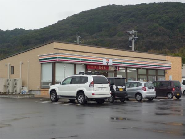 ｾﾌﾞﾝｲﾚﾌﾞﾝ 諫早長野町店：344m