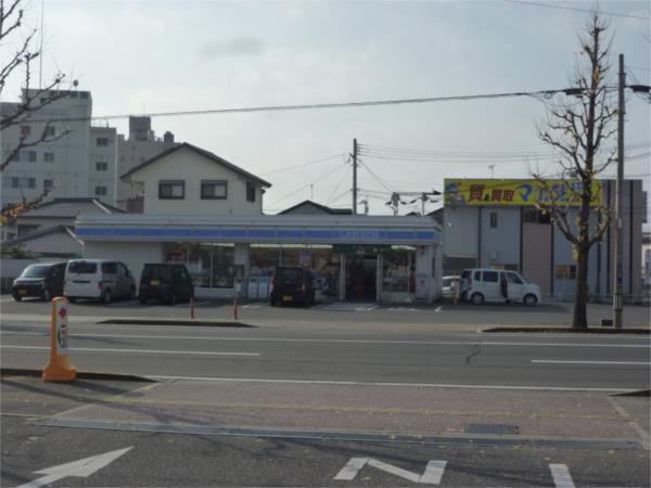 ﾛｰｿﾝ 大村東三城町店：377m