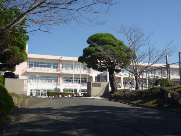 諫早市立飯盛東小学校：994m