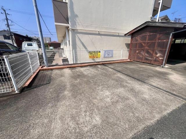 プレミール水主町　A棟（201） 駐車場