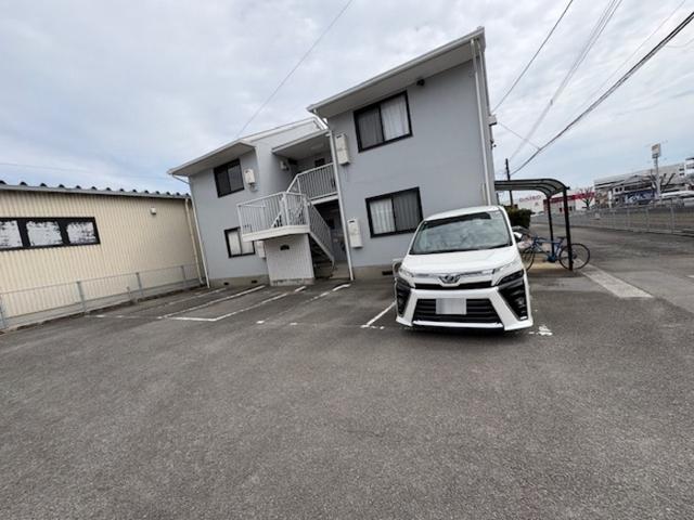 プレジールホーコ　A棟（201） 駐車場