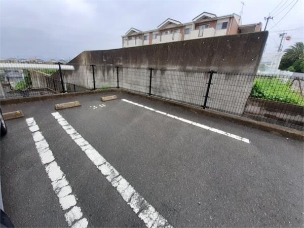 クレメント・ヒル　Ｃ（203） 駐車場
