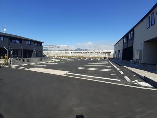 ラカリアＣ（103） 駐車場