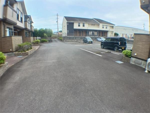 サンリット　ヒルＢ（103） 駐車場