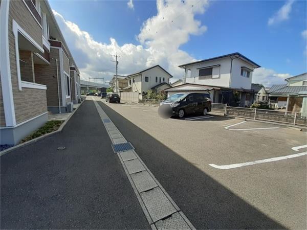 グレイスヴィラＣ（203） 駐車場