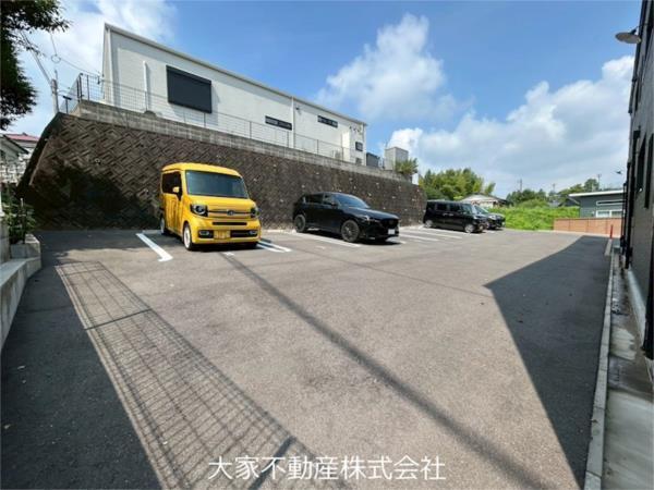 Prezia西栄田（203） 駐車場