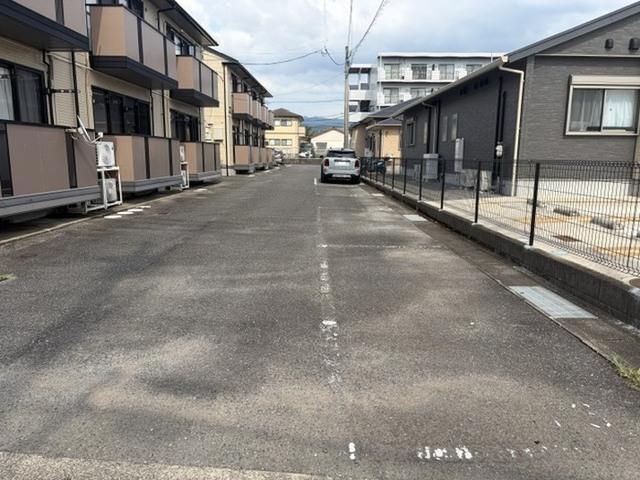 ヴィクトワールＫ　Ⅰ棟（102） 駐車場