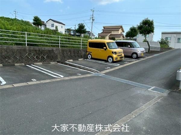 フルール　ドロップ（102） 駐車場
