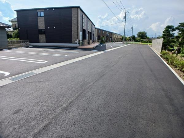 コンフィーエI（103） 駐車場