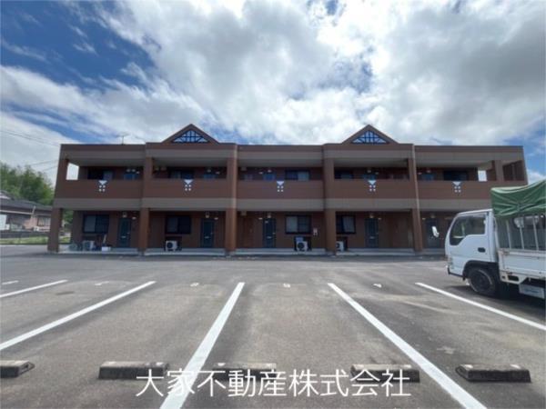 エムズガーデン（206） 駐車場