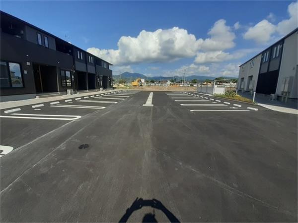 パークサイドパレスII（104） 駐車場