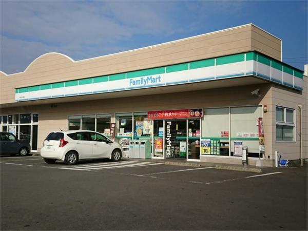 ファミリーマート大村大川田店：751m