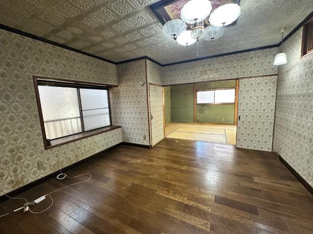 小船越町 売家（店舗併用） リビング