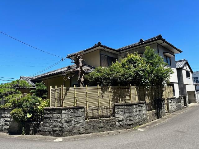 小船越町 売家（店舗併用） 前面道路含む現地写真