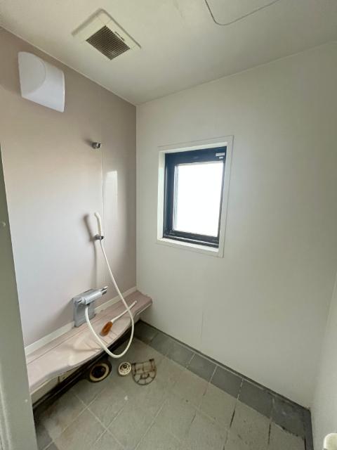 森山町本村売事務所兼住居 バス／シャワー