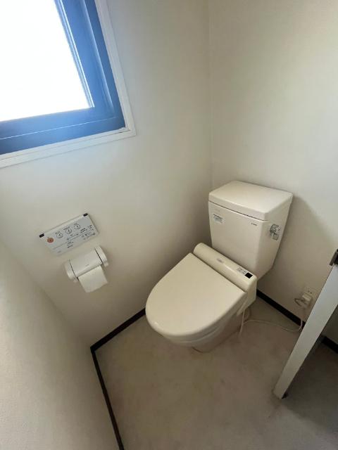 森山町本村売事務所兼住居 トイレ